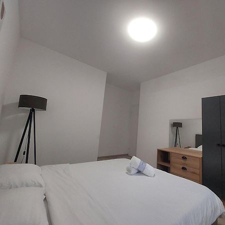 Private Apartments Prishtina プリシュティナ エクステリア 写真