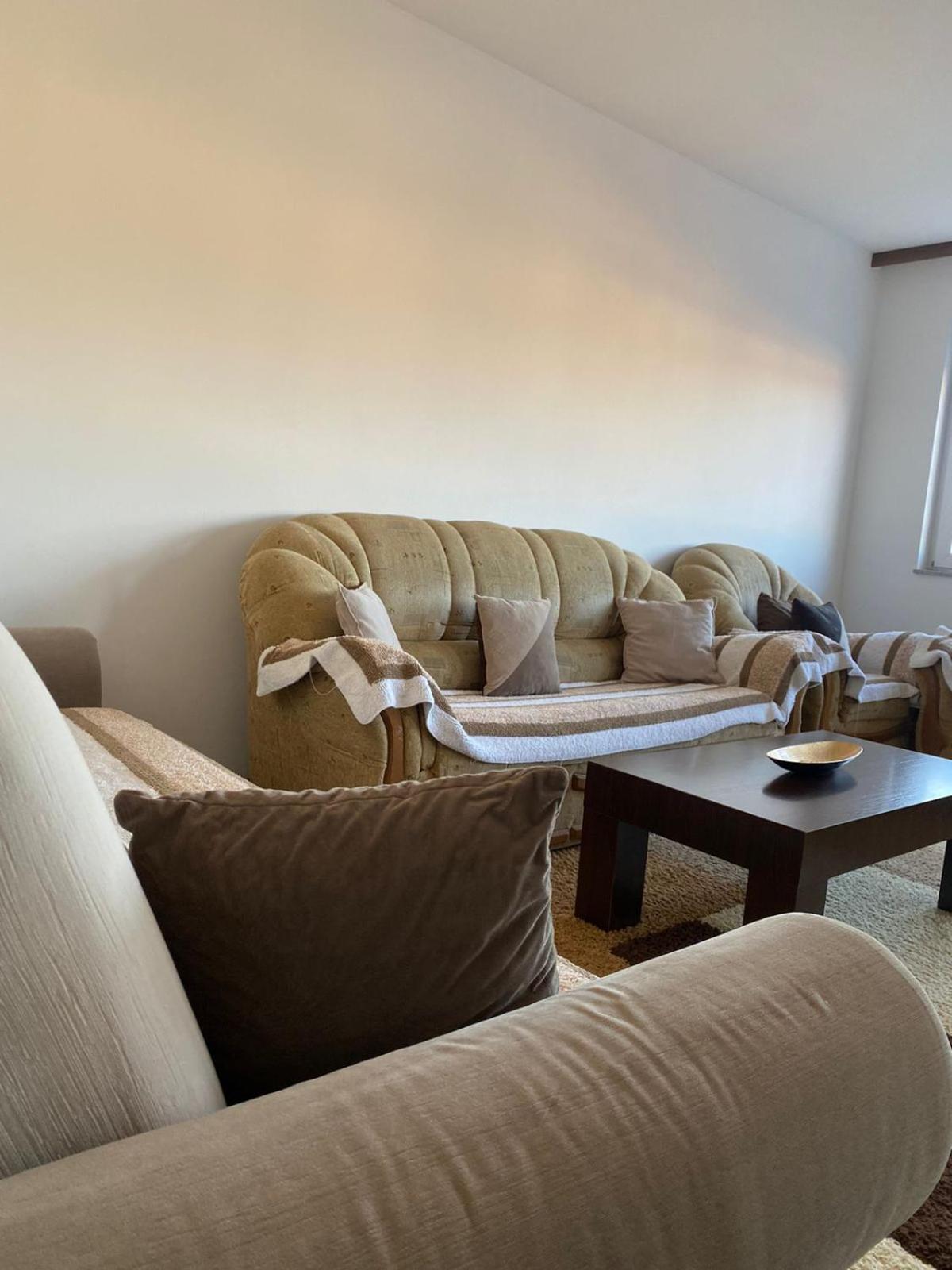 Private Apartments Prishtina プリシュティナ エクステリア 写真